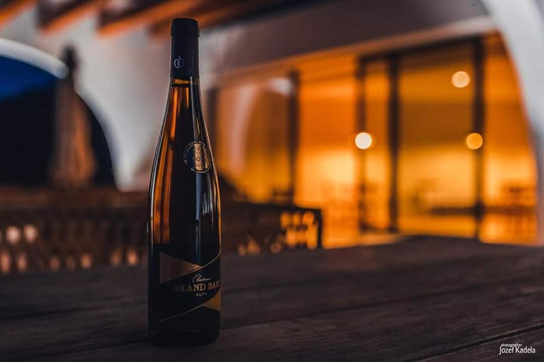 ホテル Chateau Grand Bari Bara エクステリア 写真